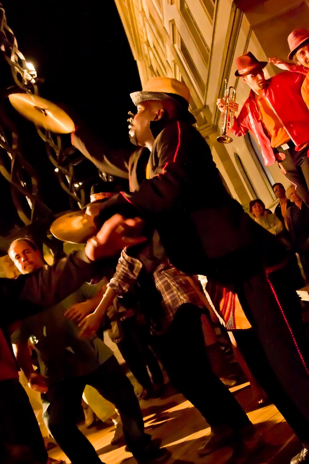 /Guewen/galeries/public/Concert_festival/La_Belle_Image_fanfare/Buya_2/la_bouya_del_fandango_2_034.jpg