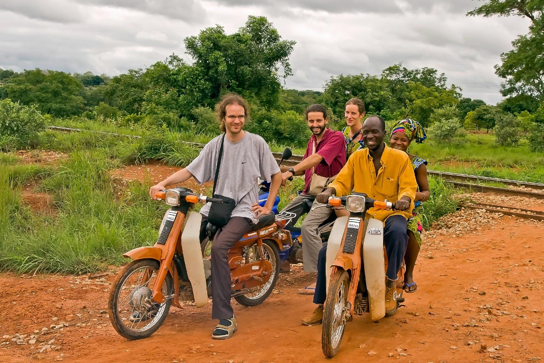 /Guewen/galeries/public/Voyages/Burkina_Faso/burkina_moto/sur_les_pistes_005.jpg