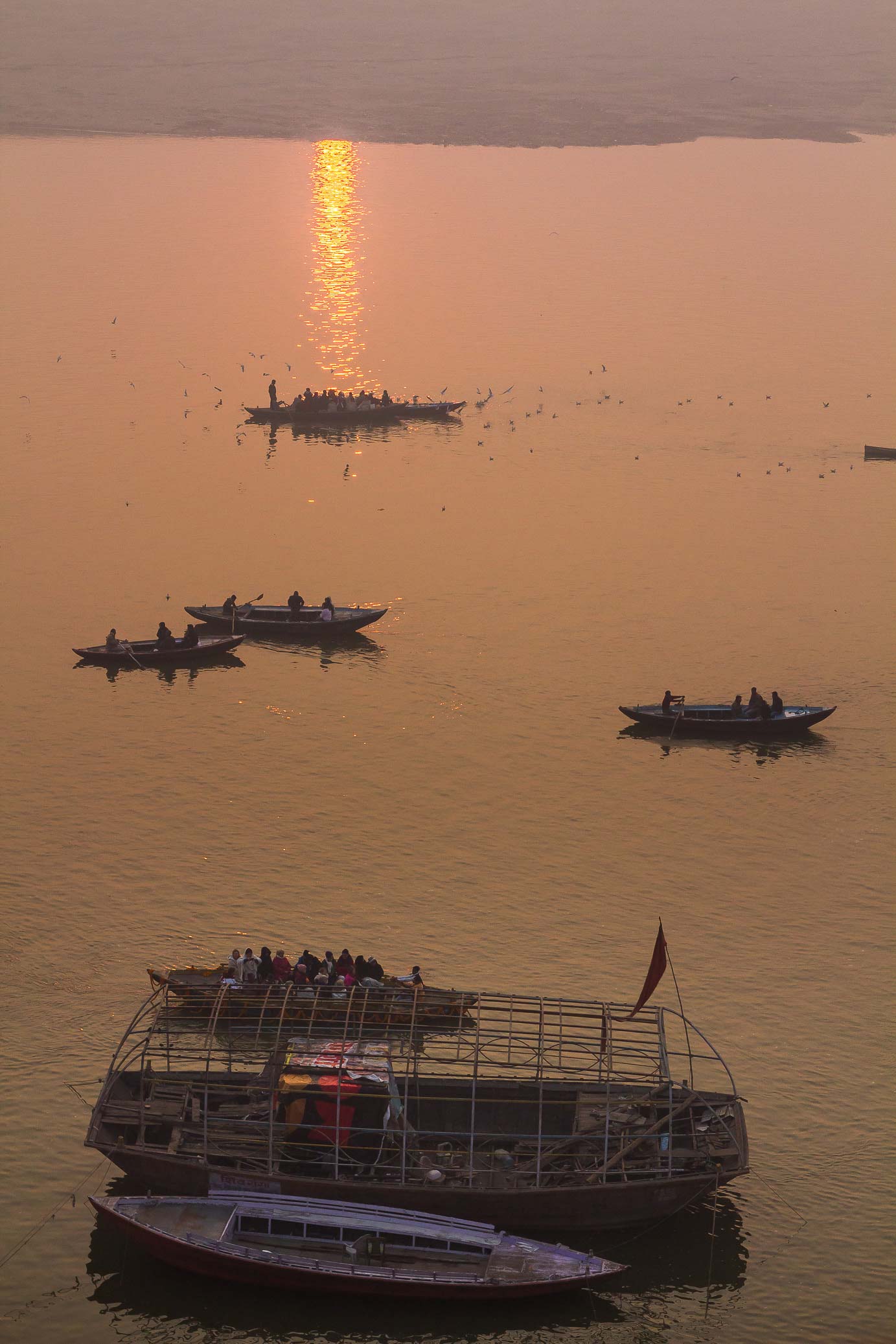 /Guewen/galeries/public/Voyages/Inde/varanasi/gange/Ganga-2/Varanasi-gange_075.jpg