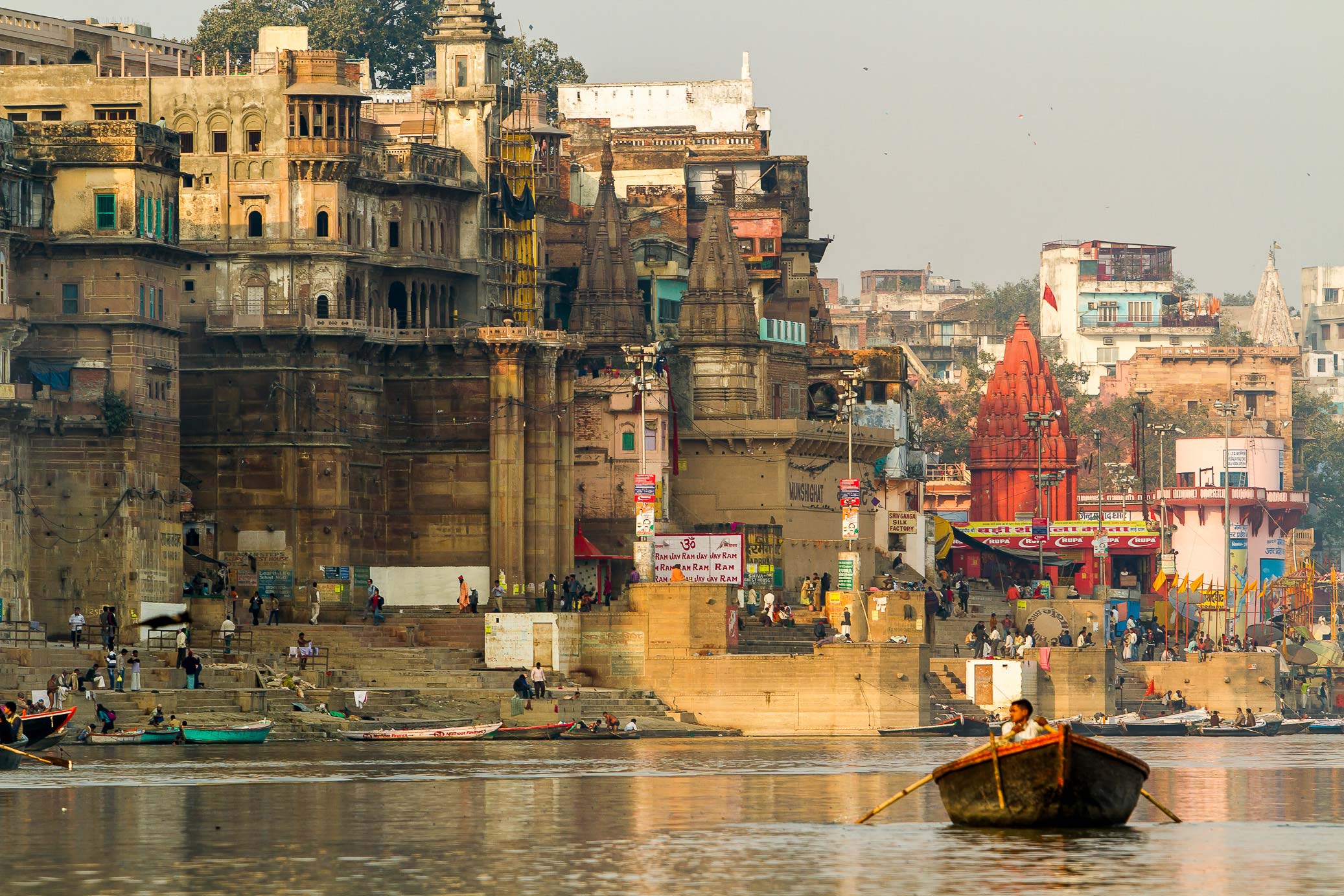 /Guewen/galeries/public/Voyages/Inde/varanasi/gath/gath-1/Varanasi-gath_053.jpg