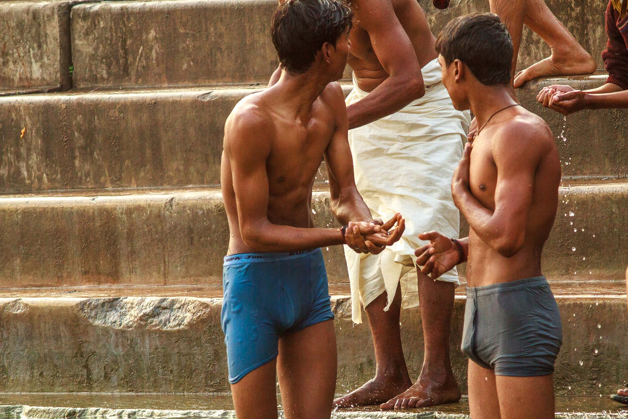 /Guewen/galeries/public/Voyages/Inde/varanasi/gath/gath-4/Varanasi-gath_304.jpg