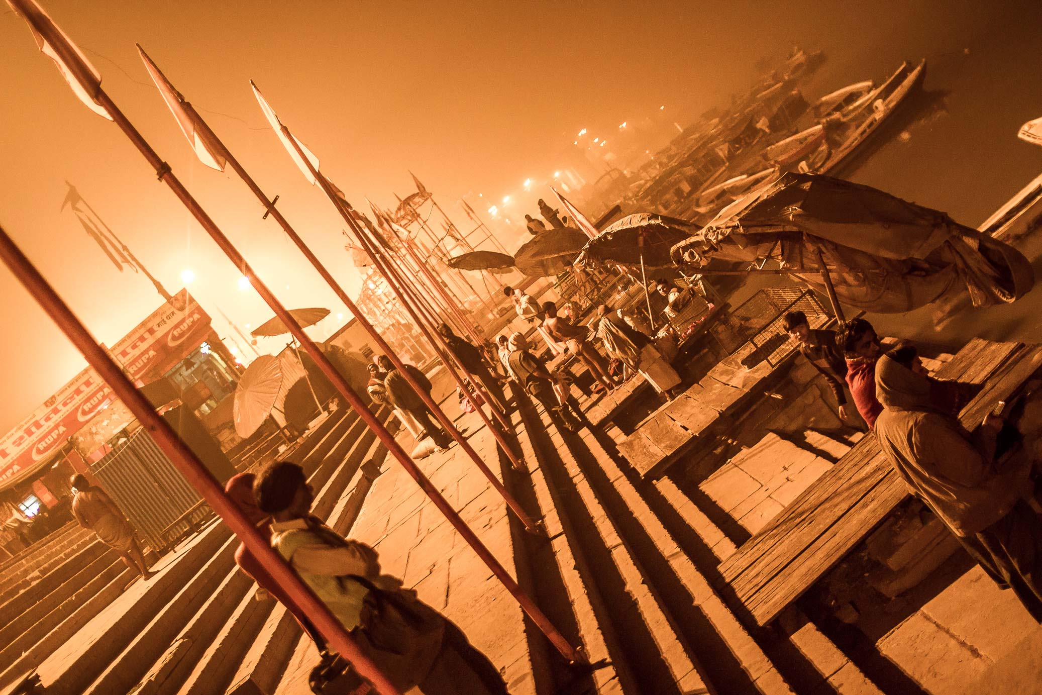 /Guewen/galeries/public/Voyages/Inde/varanasi/gath/gath-la-nuit/Varanasi-gath_157.jpg