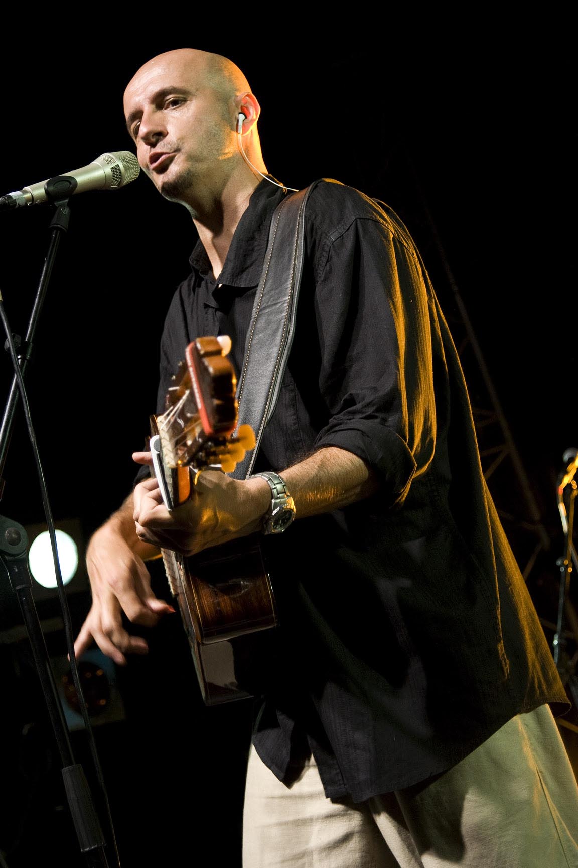 /Guewen/galeries/public/Concert_festival/concerts/Karpatt_Lestiou/Karpatt_017.jpg