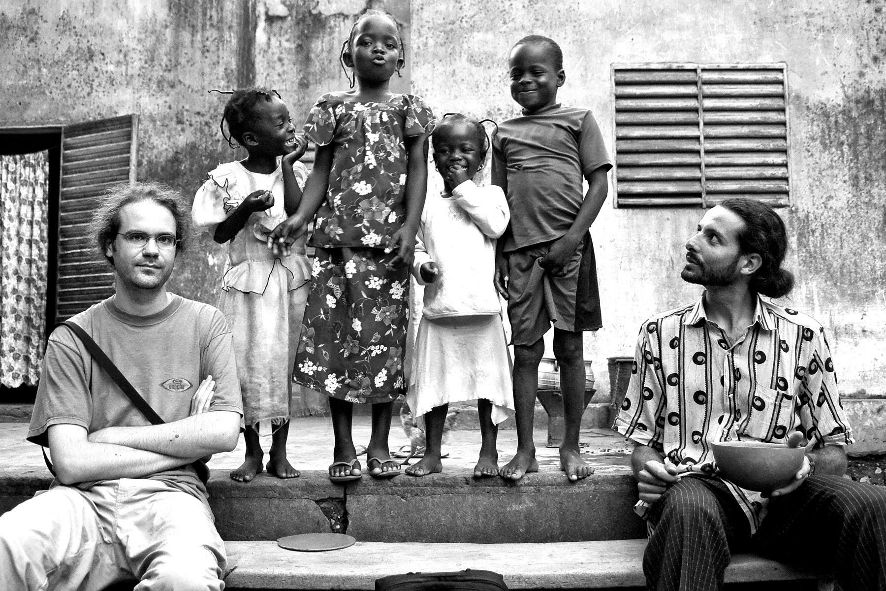 /Guewen/galeries/public/Voyages/Burkina_Faso/Cabaret_eugenes/cabaret_eugene_101.jpg
