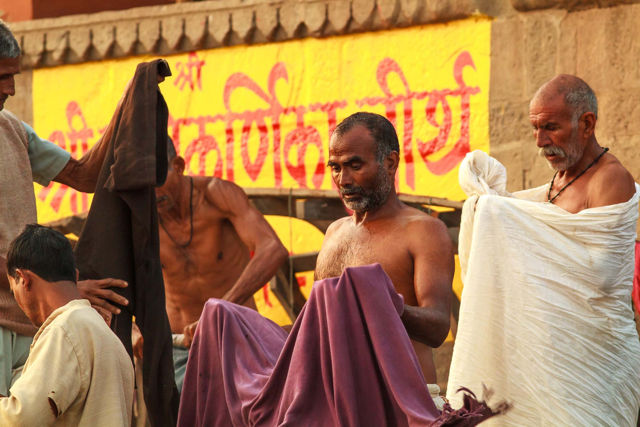 /Guewen/galeries/public/Voyages/Inde/varanasi/gath/gath-5/Varanasi-gath_313.jpg